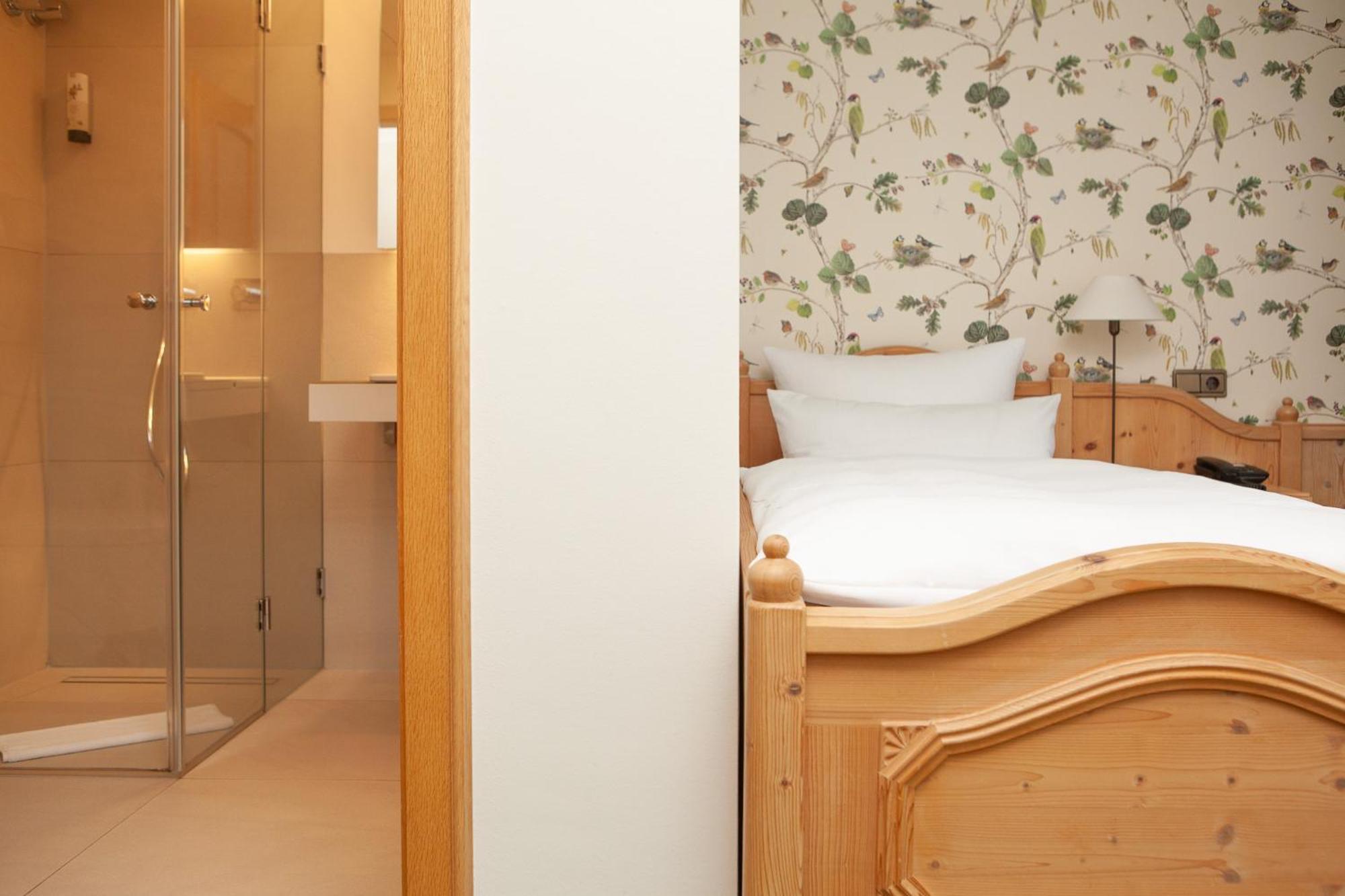 Hotel Elfbuchen Кассель Екстер'єр фото